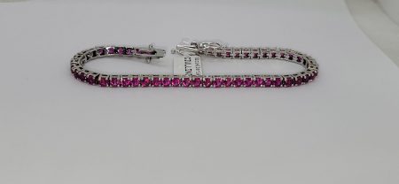 Bracciale in arg 925 modello tennis con zirconi fucsia.