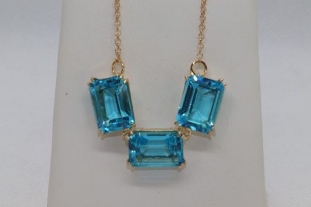 Girocollo in argento 925 con topazi azzurri